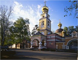 Храм Спаса Преображения в Переделкино