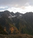 Кавказ. Блеск рассветных скал